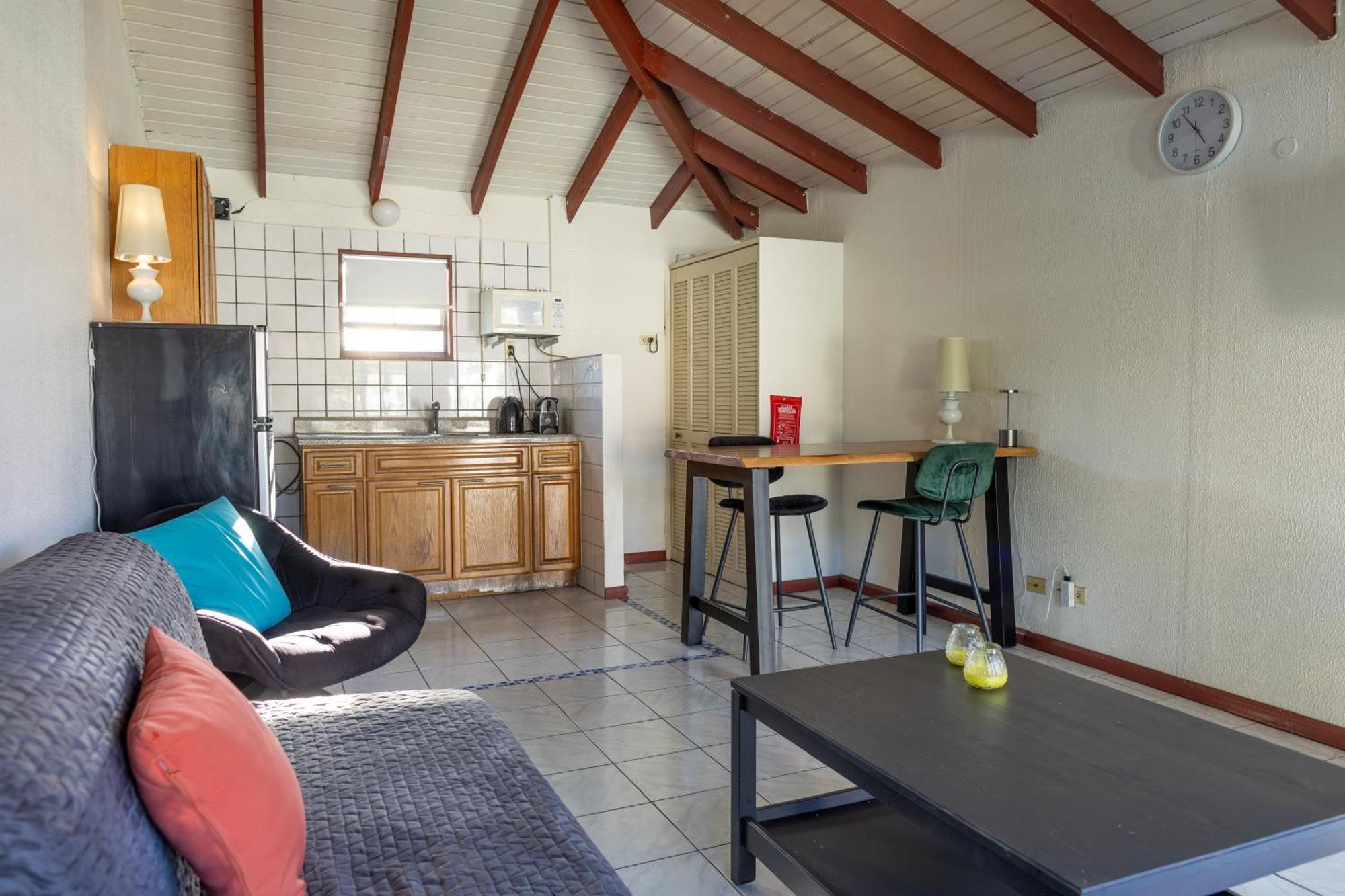 Talk Of The Town Inn & Suites - St Eustatius Oranjestad  Zewnętrze zdjęcie